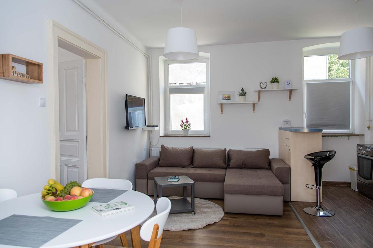 Appartamento Apartman Park Daruvar Esterno foto